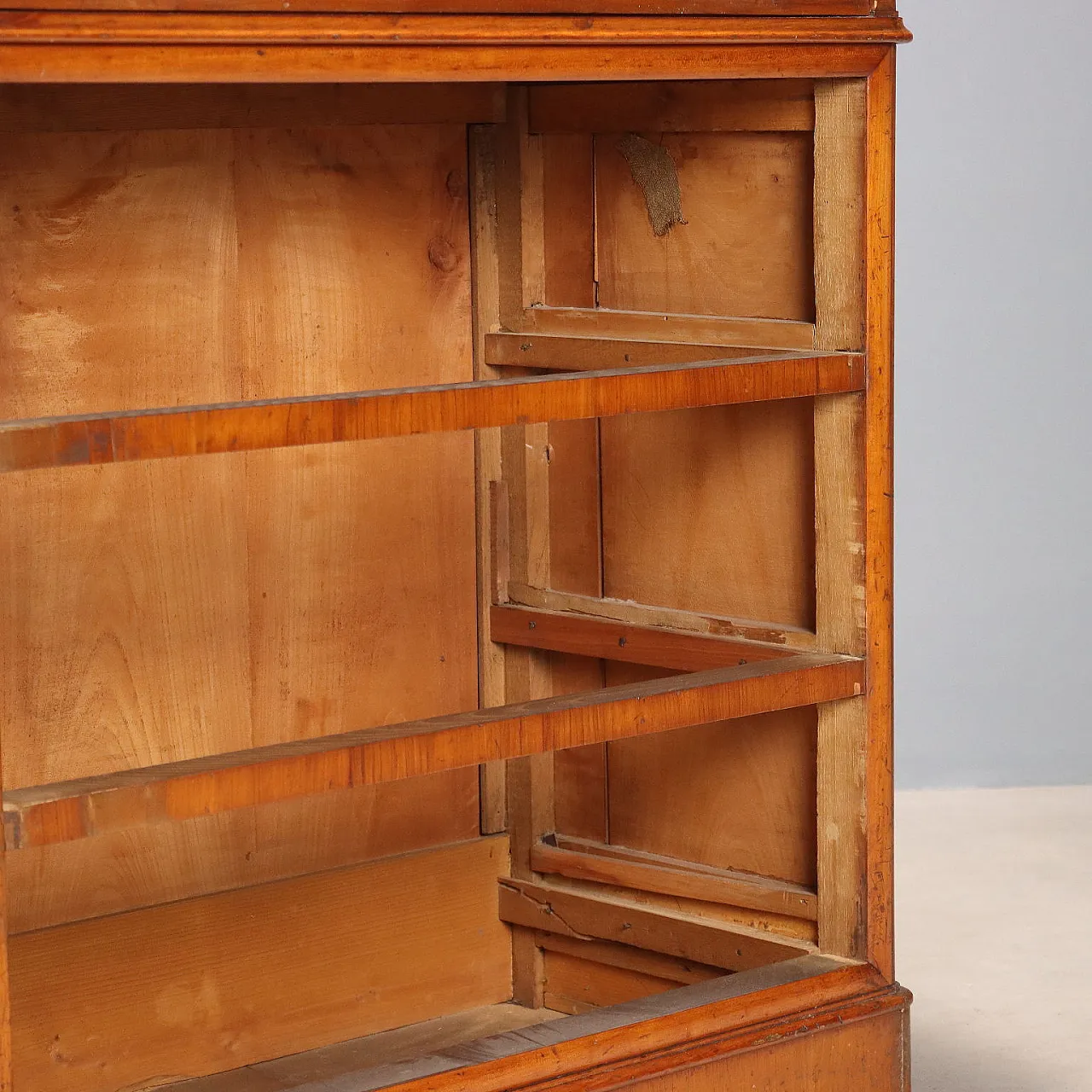 Mobile a ribalta in ciliegio, metà '800 10