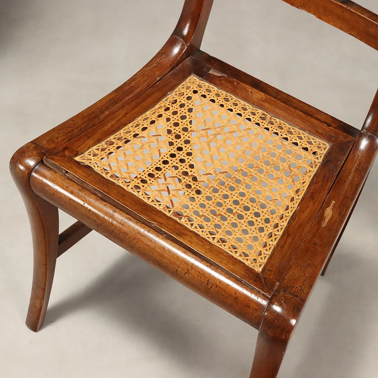 6 Sedie in noce e paglia di Vienna, metà '800 7