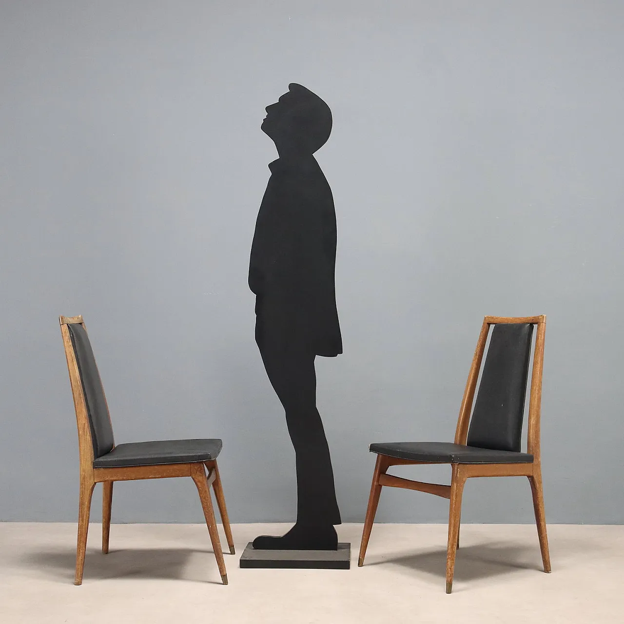 6 Sedie in faggio, espanso, similpelle e ottone, '900 3