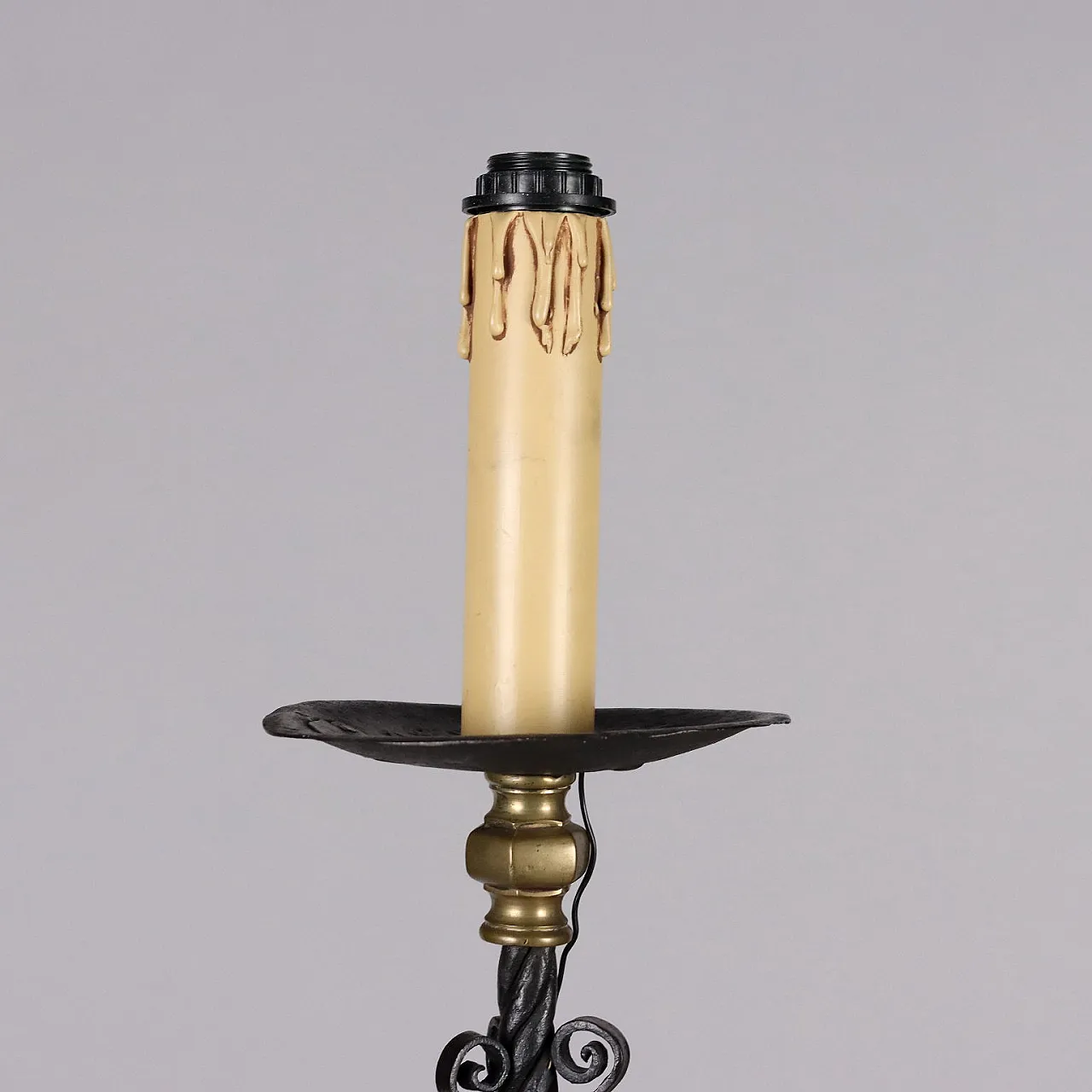 Candeliere in ferro battuto con inserti in bronzo, '800 3