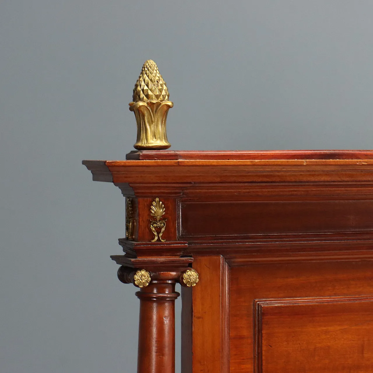 Double bed in mahogany and chiseled and gilded bronze, 20th century 6