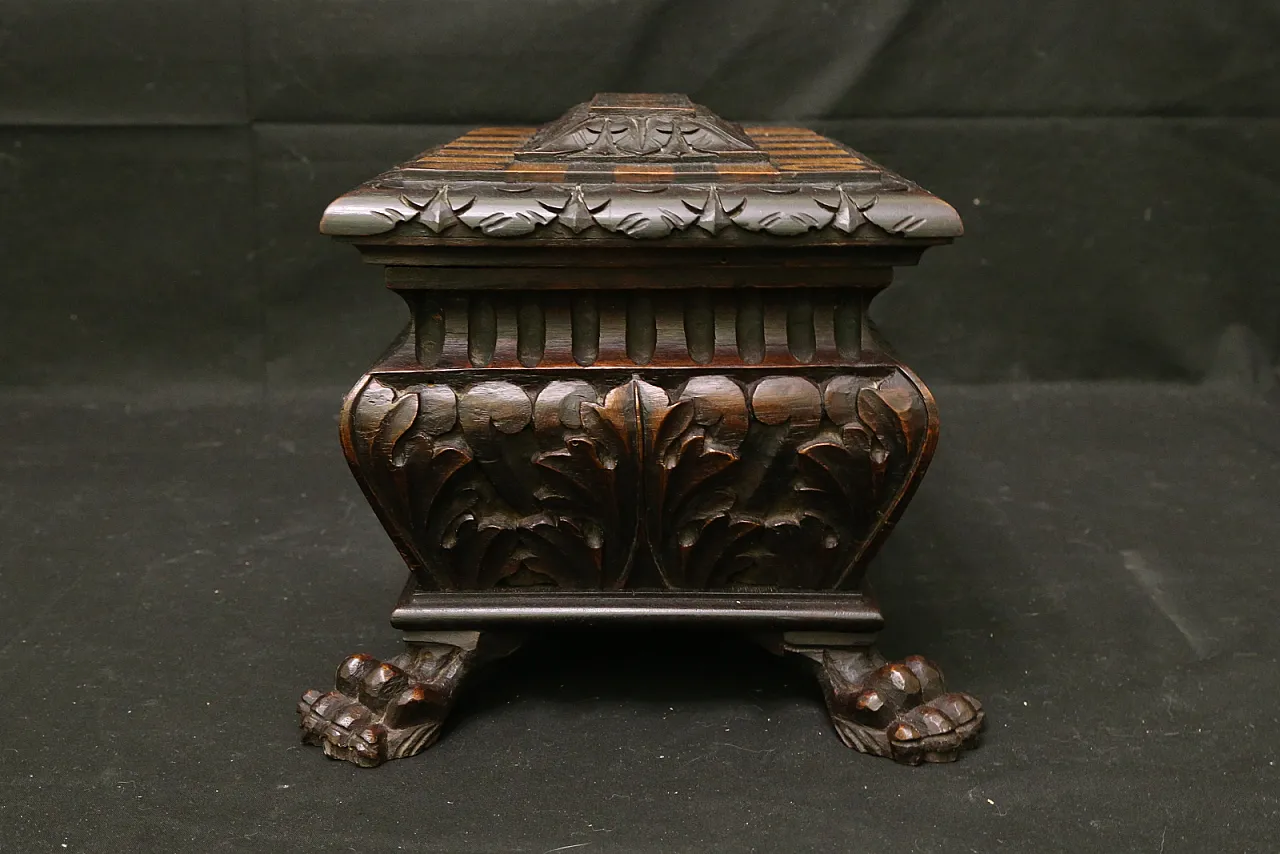 Urn box chest neo-renaissance mahogany, 19th century 4