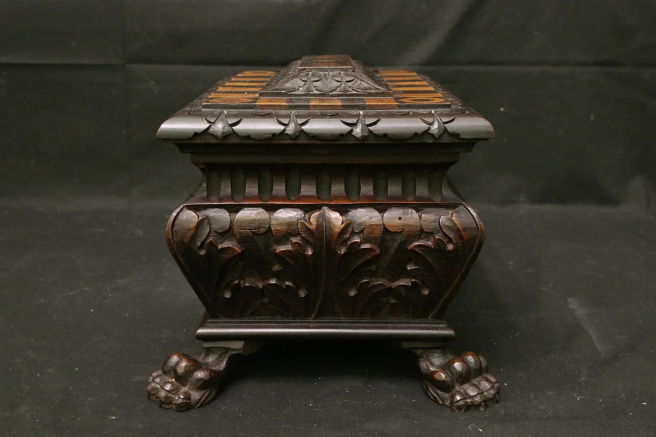 Urn box chest neo-renaissance mahogany, 19th century 8