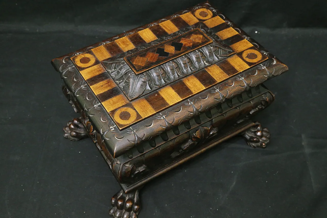 Urn box chest neo-renaissance mahogany, 19th century 9