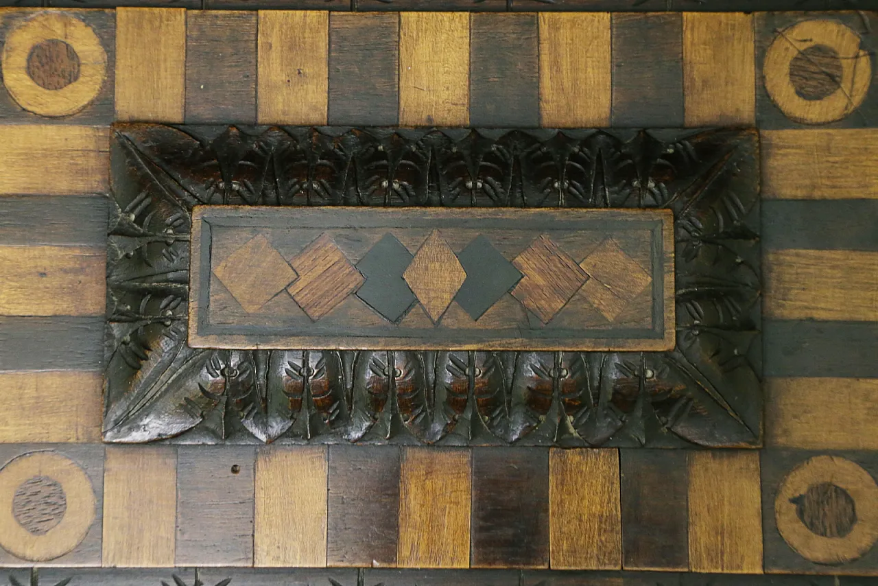 Urn box chest neo-renaissance mahogany, 19th century 11