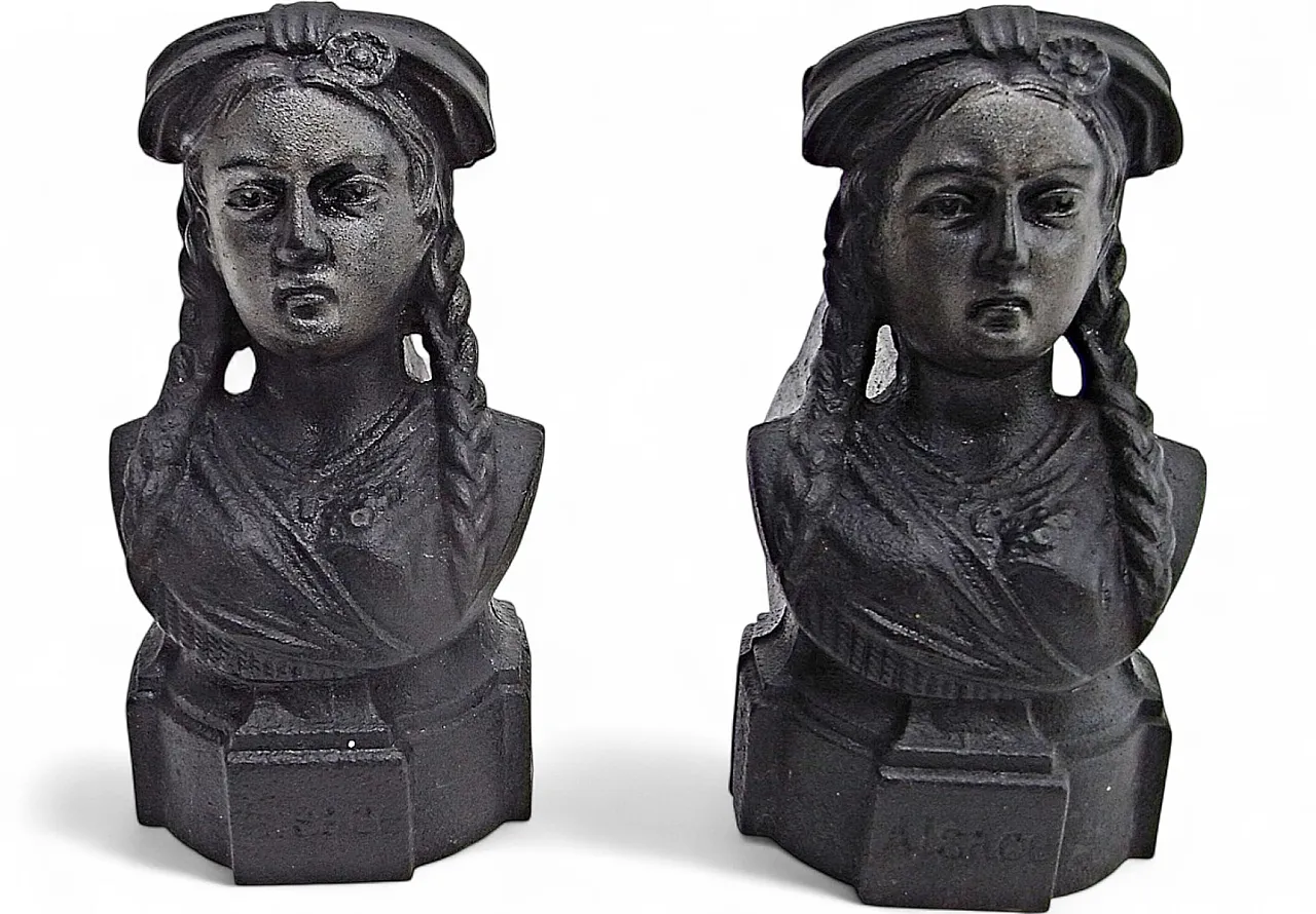 Coppia di Tridenti da camino con testa femminile in ghisa, anni '50 8