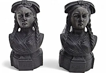 Coppia di Tridenti da camino con testa femminile in ghisa, anni '50