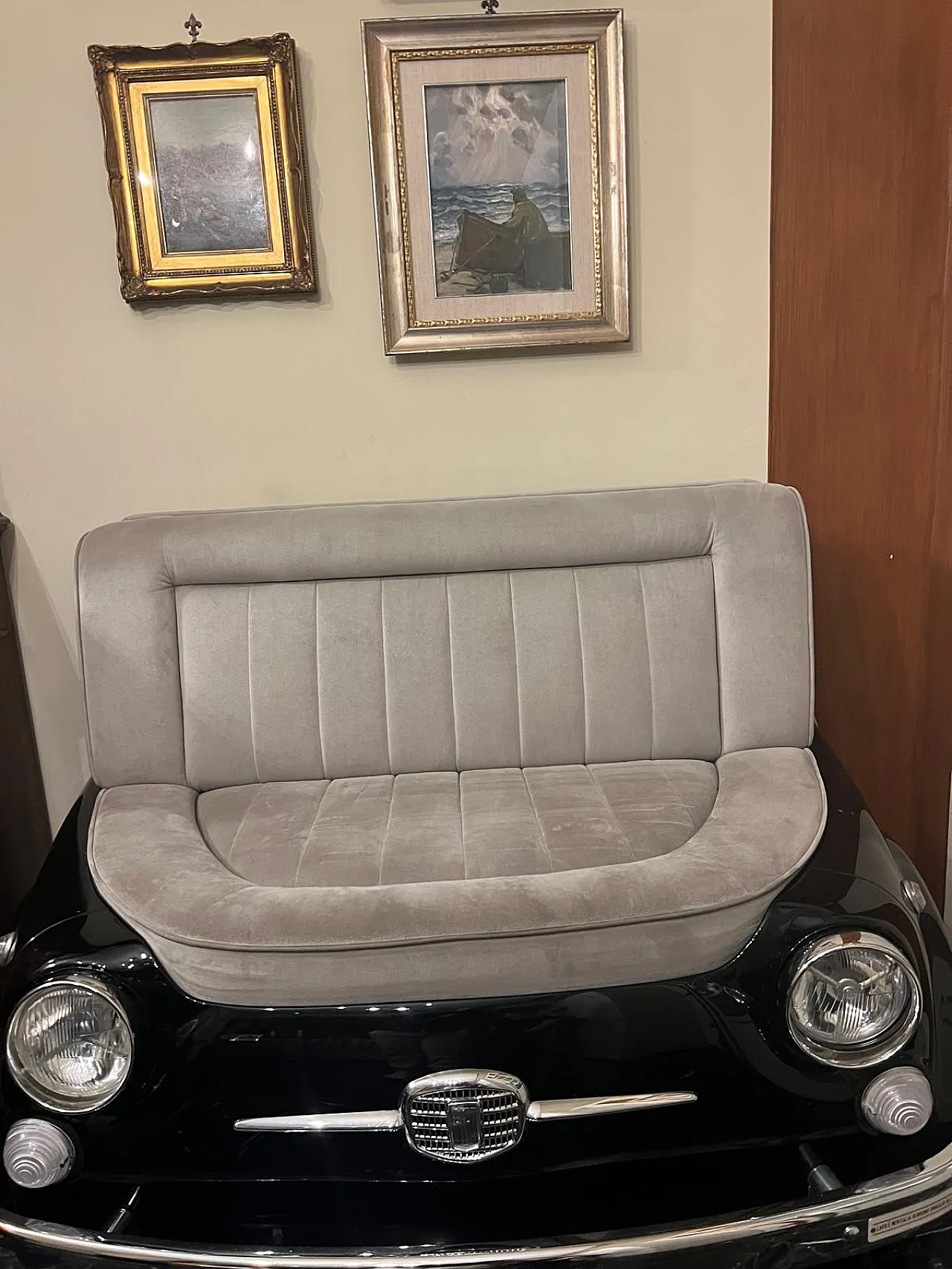 Divano Fiat 500 nero con imbottitura grigio chiaro, anni 2000 3