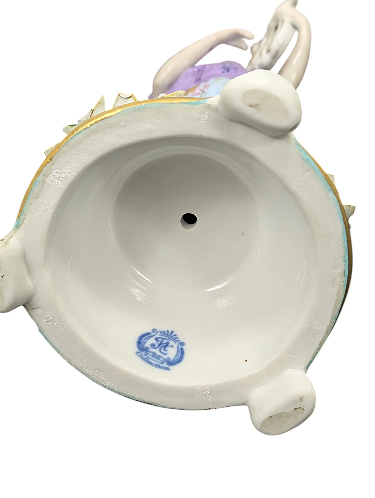 Porcelain muse statuette with lyre 7