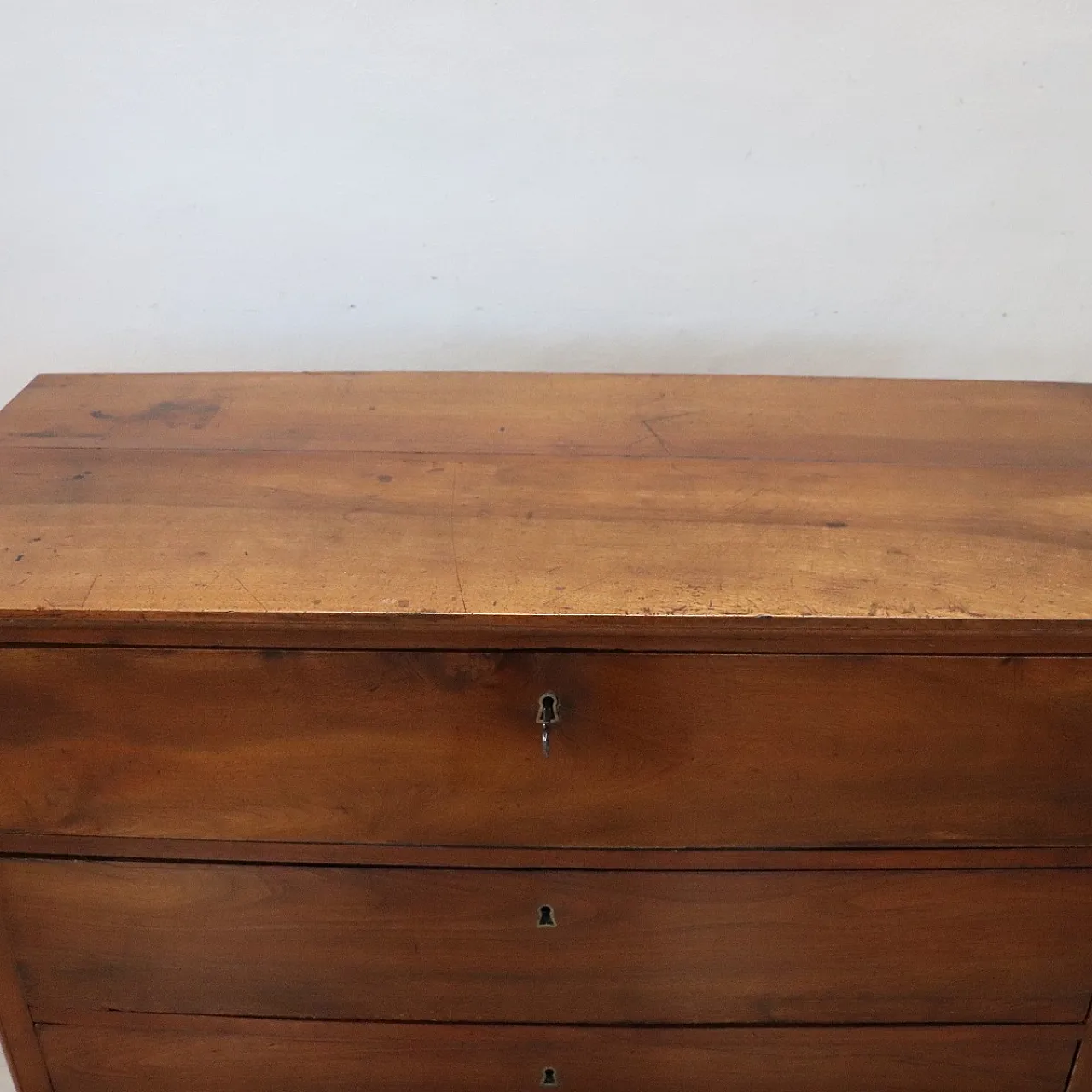 Chest of drawers in solid walnut, 19th century 4