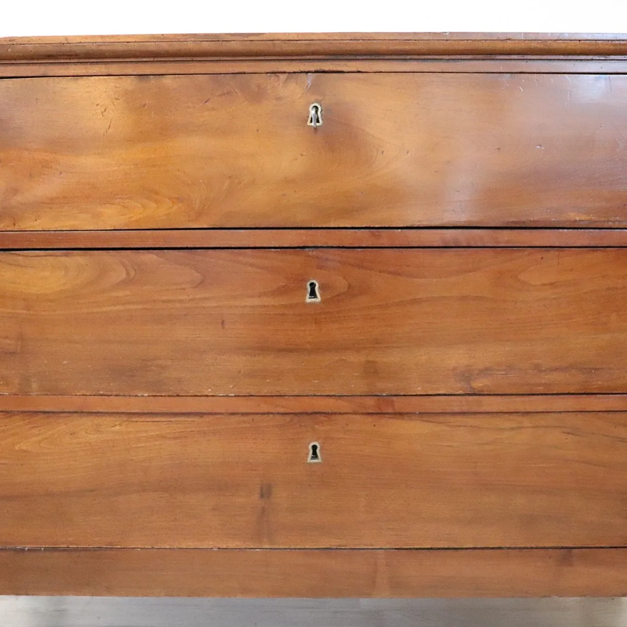 Chest of drawers in solid walnut, 19th century 6