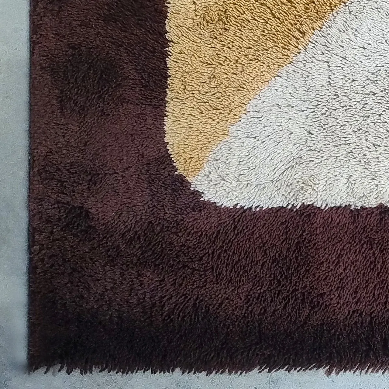 Geometric Space Age rug in wool, 1970s 6