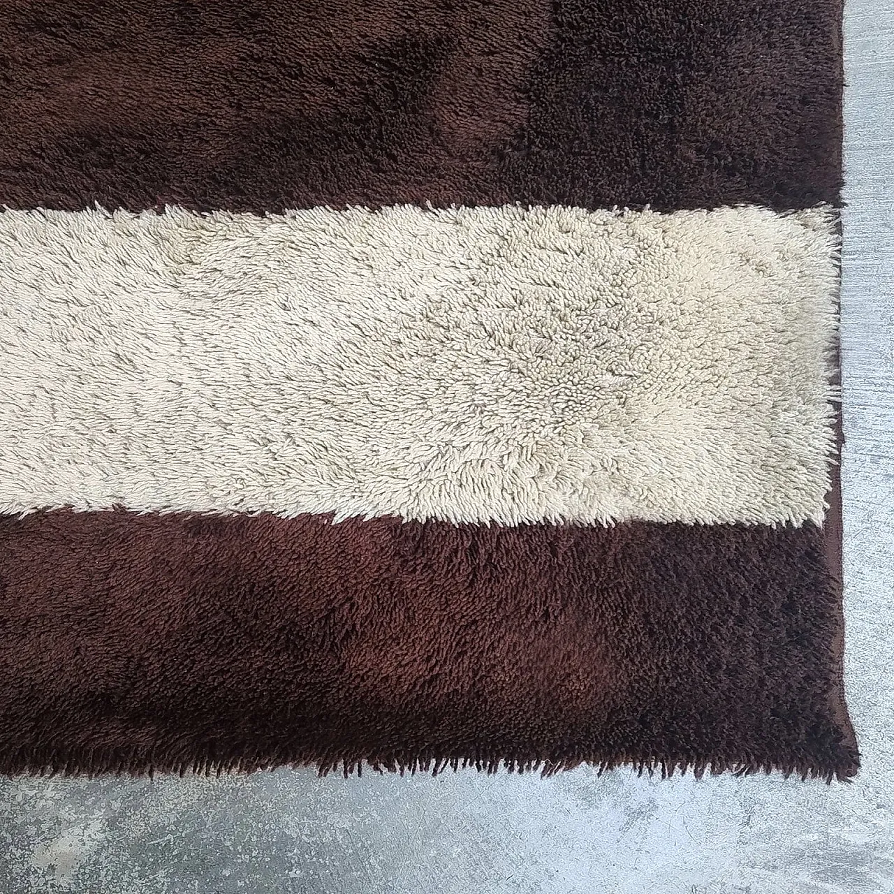 Geometric Space Age rug in wool, 1970s 7