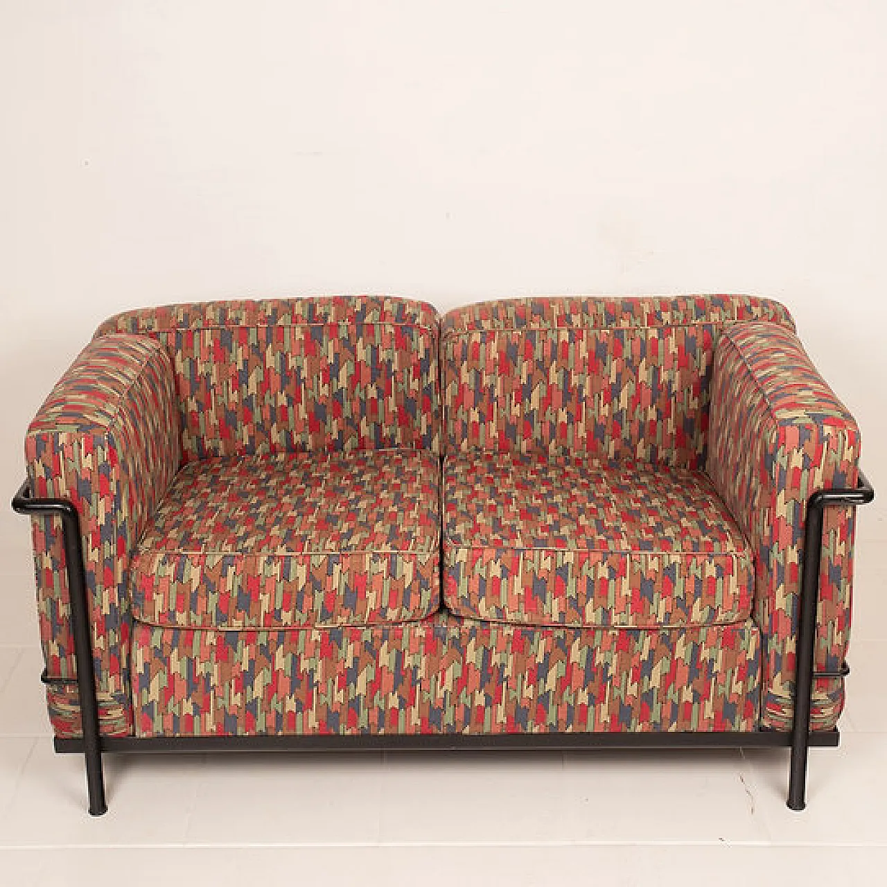 Divano LC2 di Le Corbusier, Jeanneret e Perriand per Cassina, anni '20 8