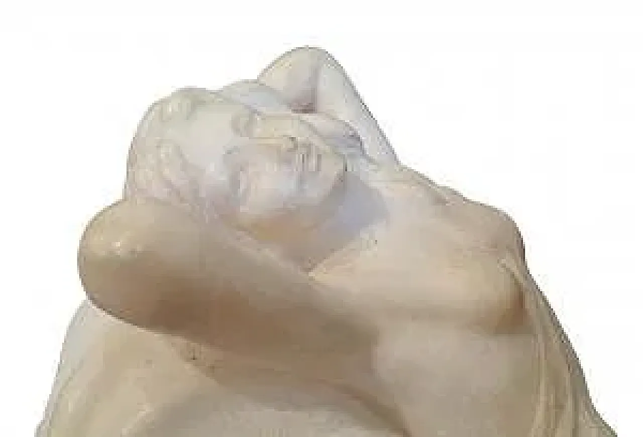 Female figure on armchair by G. Gambogi in alabaster, 19th century 8