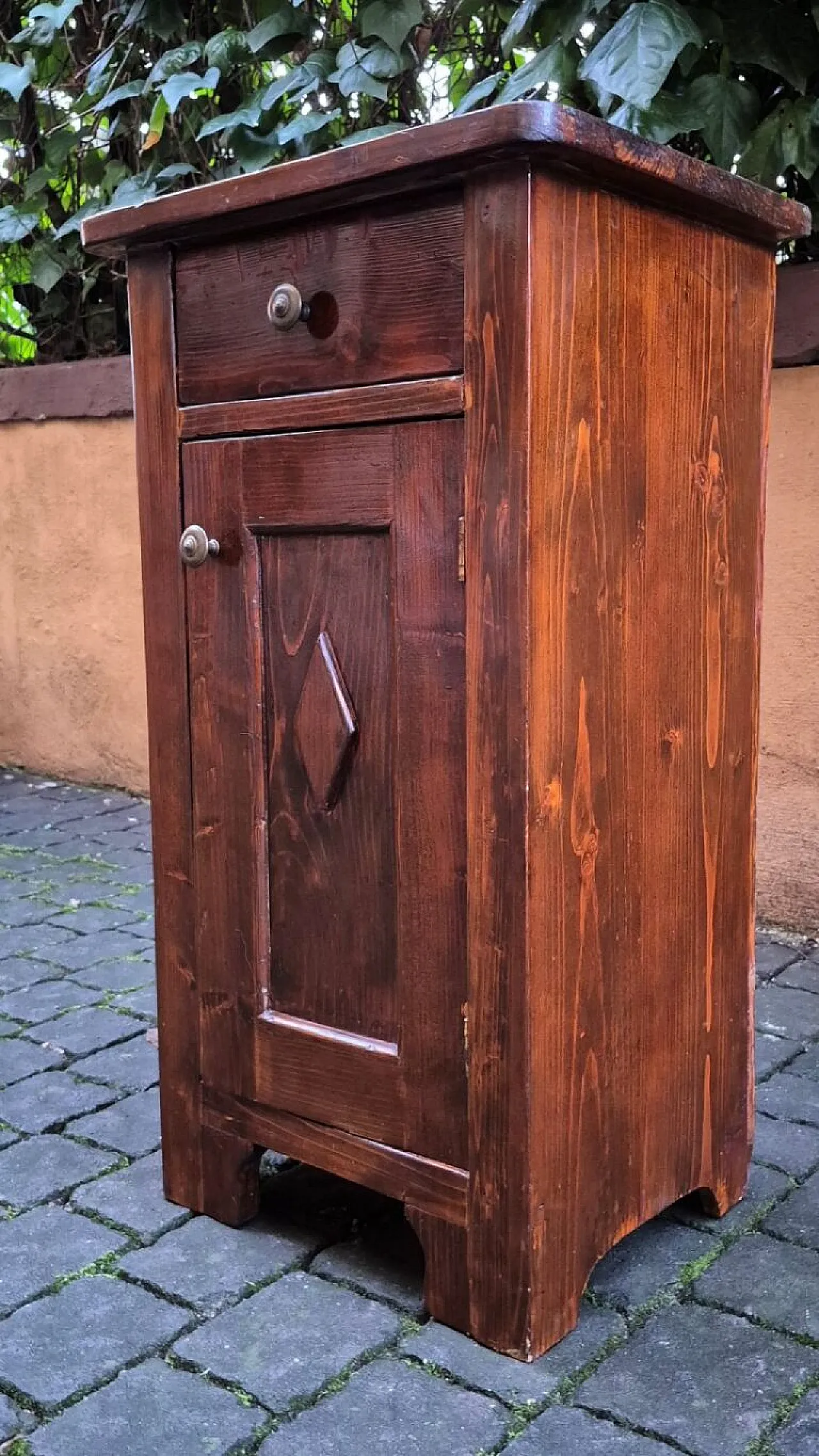 Pair of bedside tables with diamond, 19th century 9
