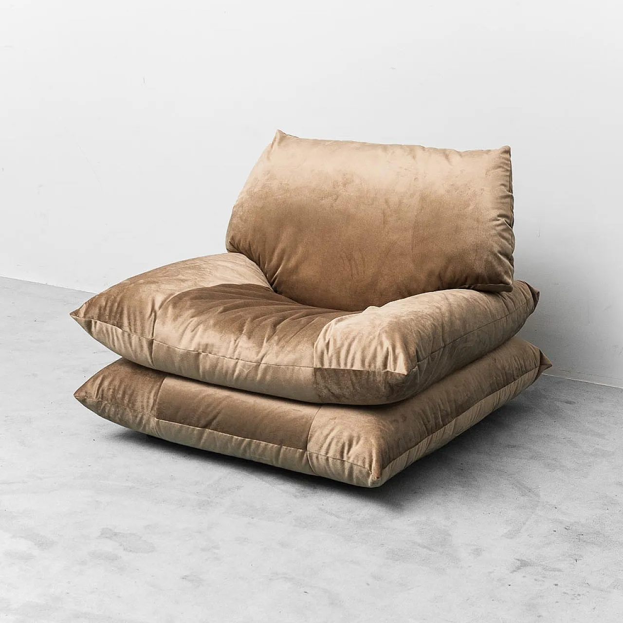 Pair of brown velvet armchairs, 1970s 5