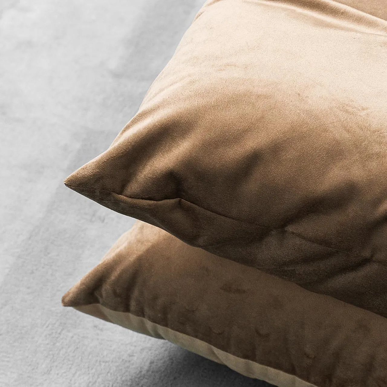 Pair of brown velvet armchairs, 1970s 6