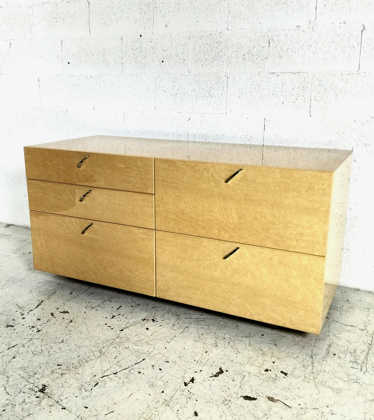 Italian chest of drawers by Giovanni Offredi for Saporiti 1980s 5