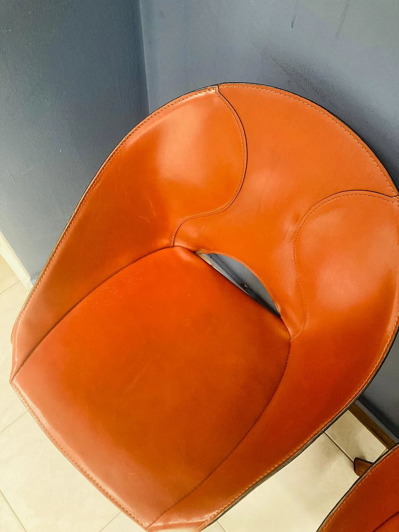 Pair of Lira chairs, by Mario Bellini for Cassina, 80s 3