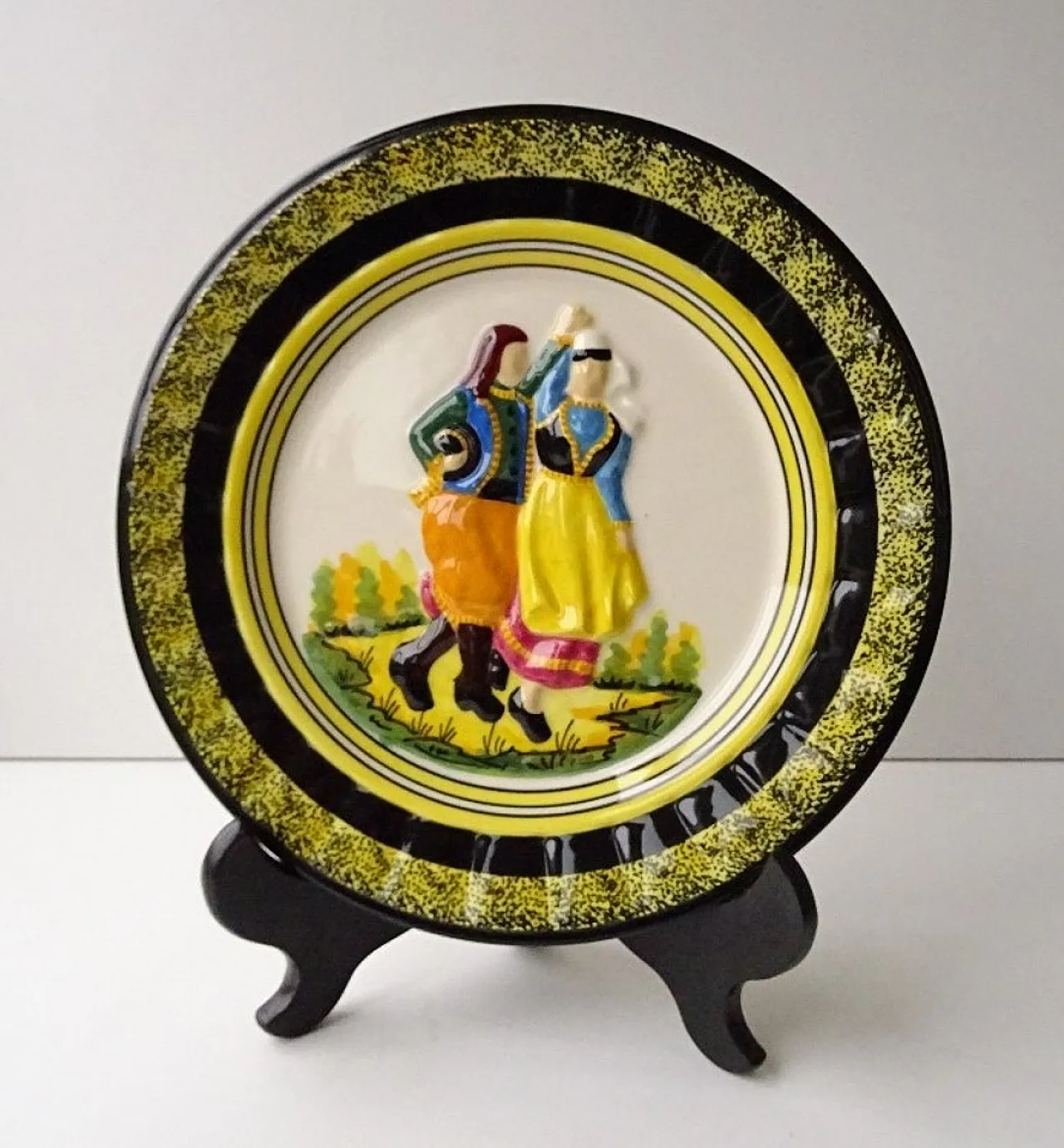 Breton Dancers Barbotine Plate, 60s 3