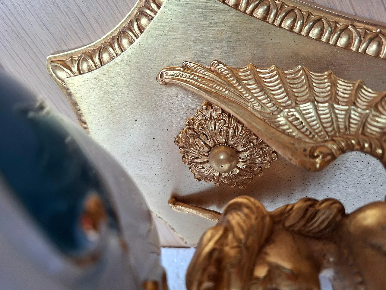 8 Wall lamps in golded brass and porcelain, 1990s 2