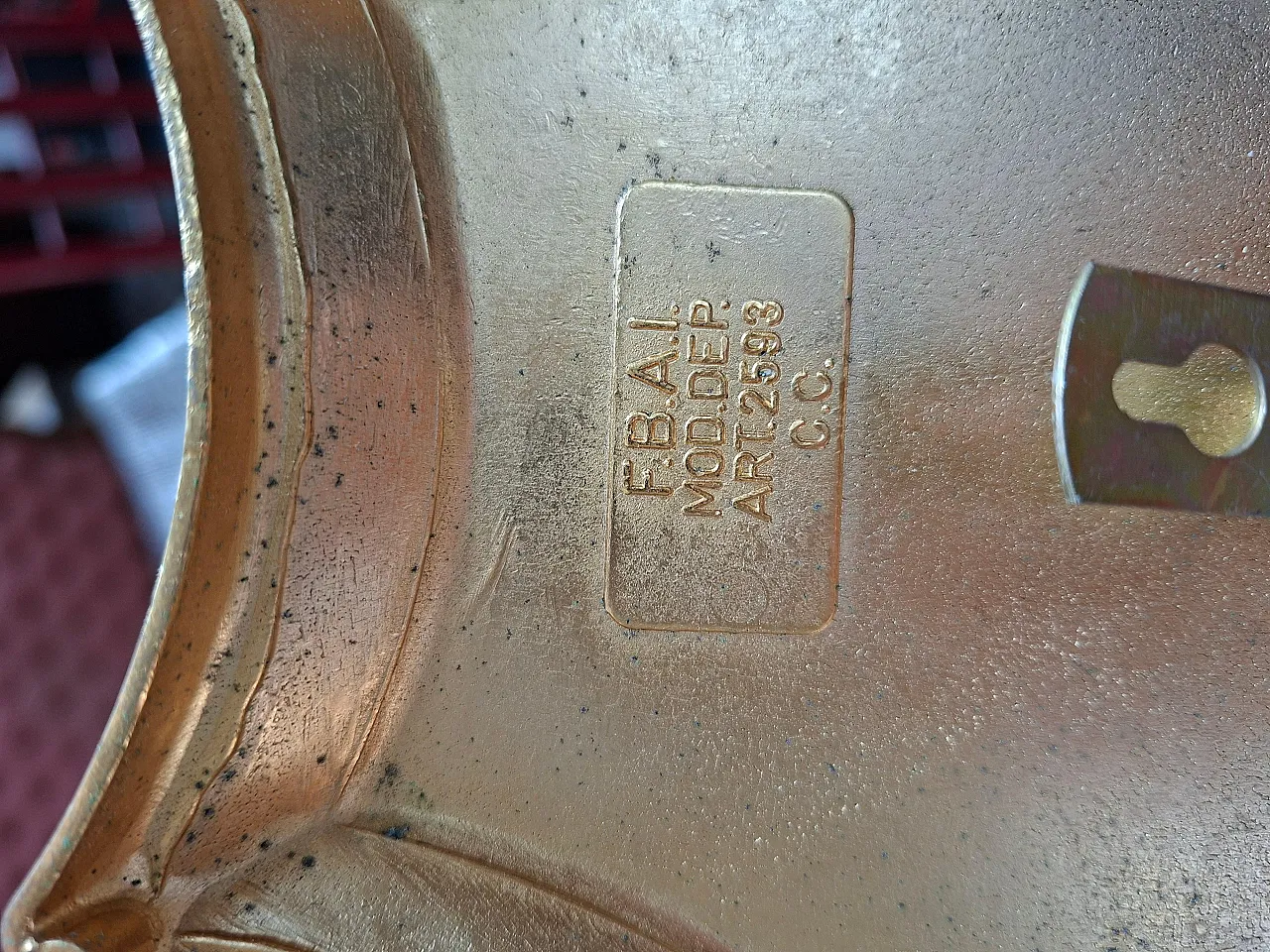 8 Wall lamps in golded brass and porcelain, 1990s 3