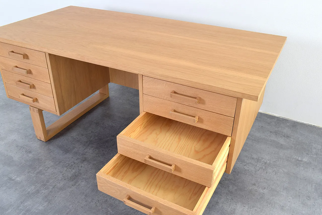 Scrivania autoportante Mid-Century in quercia di Torben Valeur & Henning Jensen fo 17