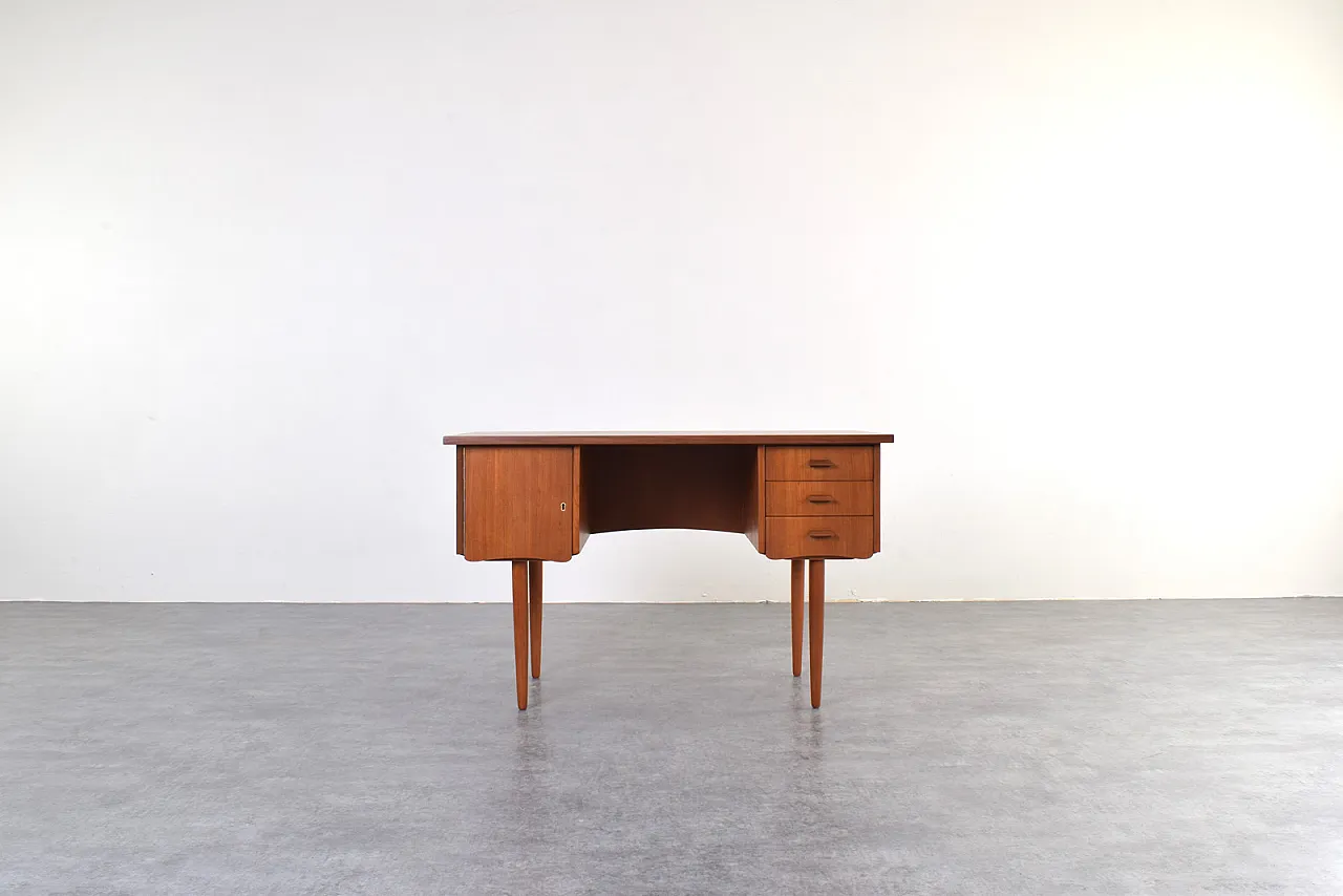 Scrivania Mid-Century in teak, Danimarca, anni '60 1