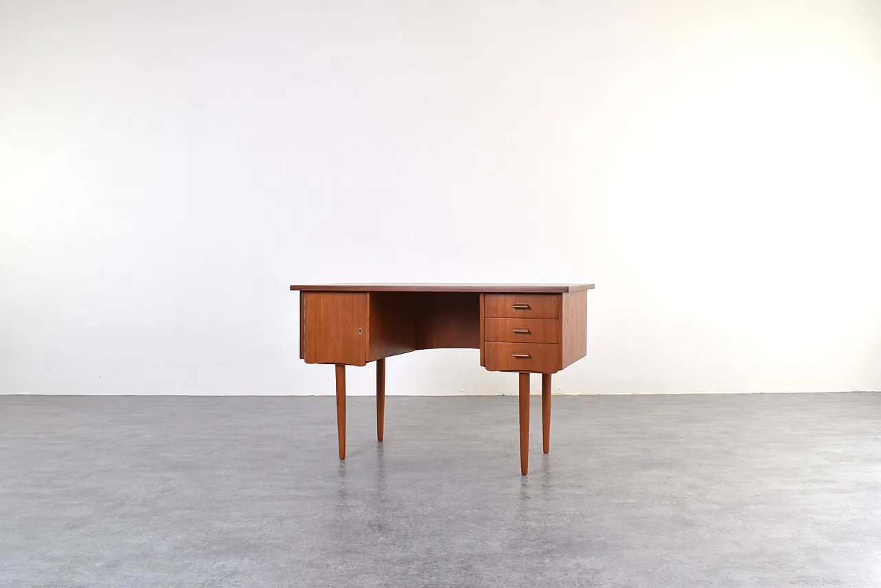 Scrivania Mid-Century in teak, Danimarca, anni '60 4