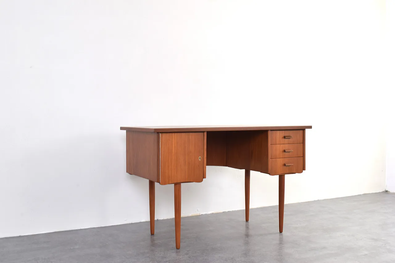 Scrivania Mid-Century in teak, Danimarca, anni '60 11