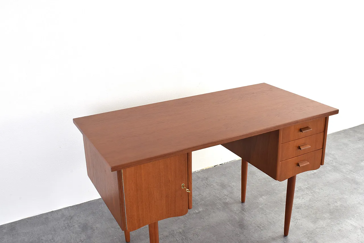 Scrivania Mid-Century in teak, Danimarca, anni '60 16