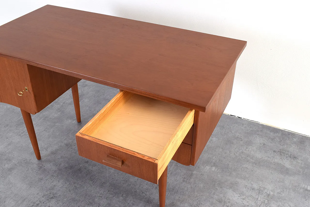 Scrivania Mid-Century in teak, Danimarca, anni '60 18