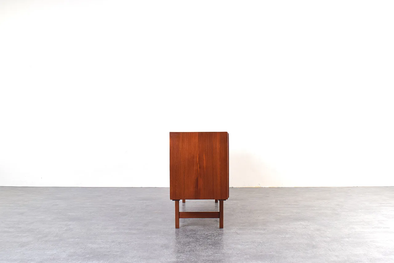Credenza Mid-Century in teak di E.W. Bach, Danimarca, anni '60 7