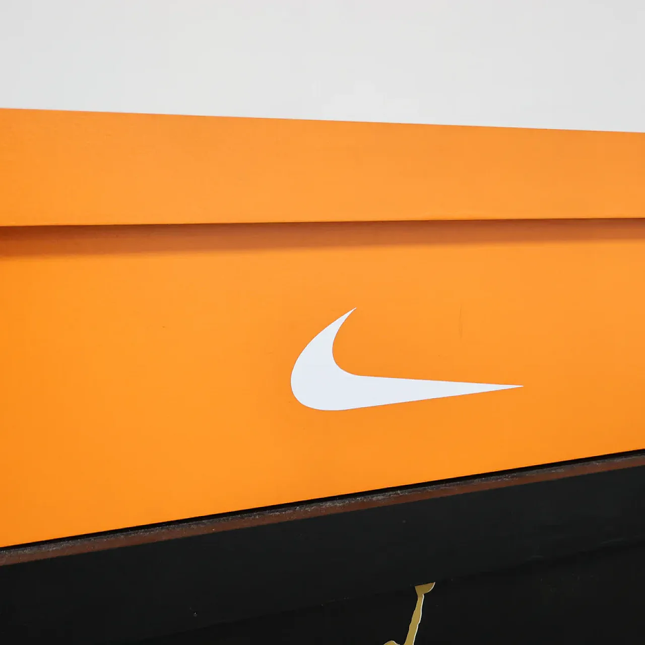 Scarpiera Sneakers a forma di scatole, anni 2000 3