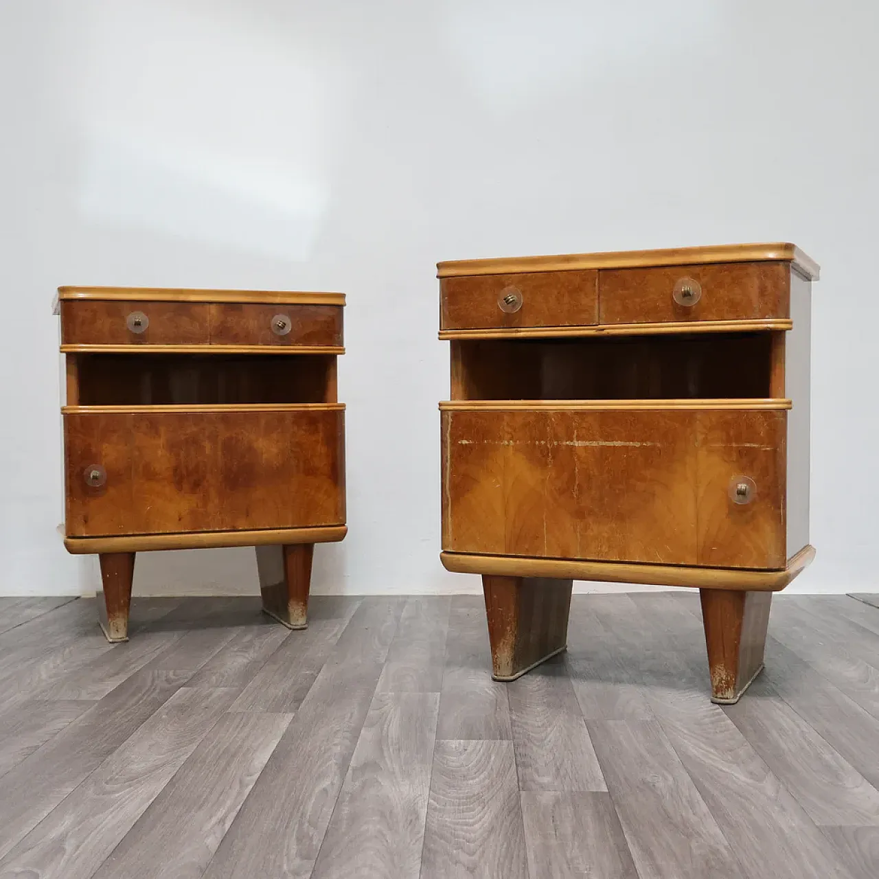 Coppia di comodini Art Decò in legno, anni '40 1