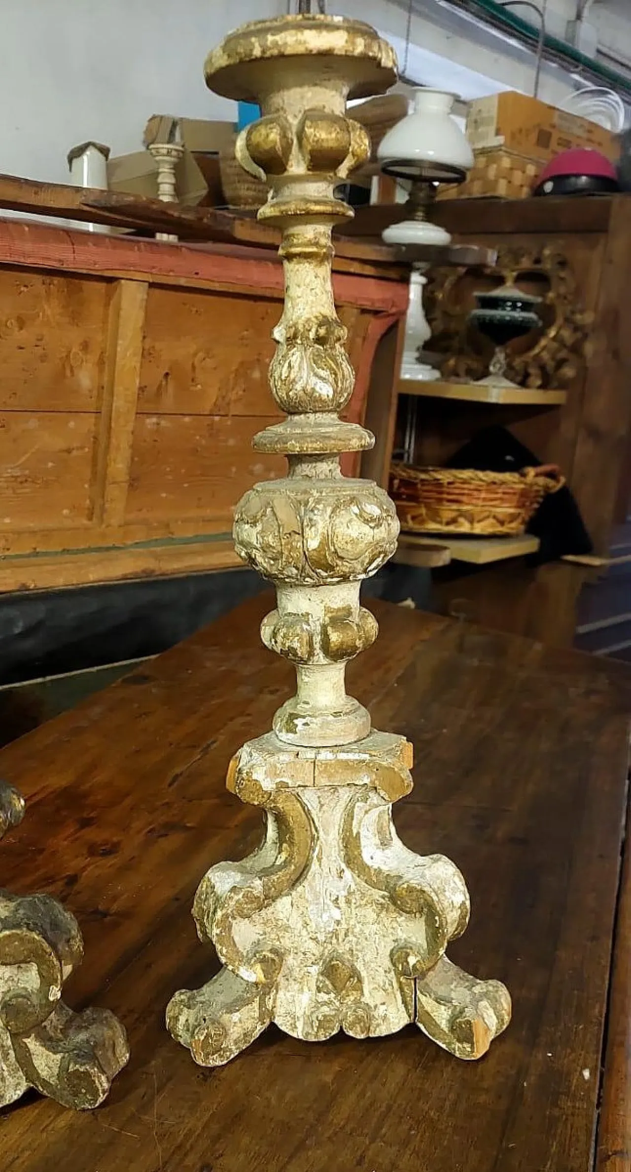 Pair of carved, lacquered and gilded wooden candlesticks, 18th century 3