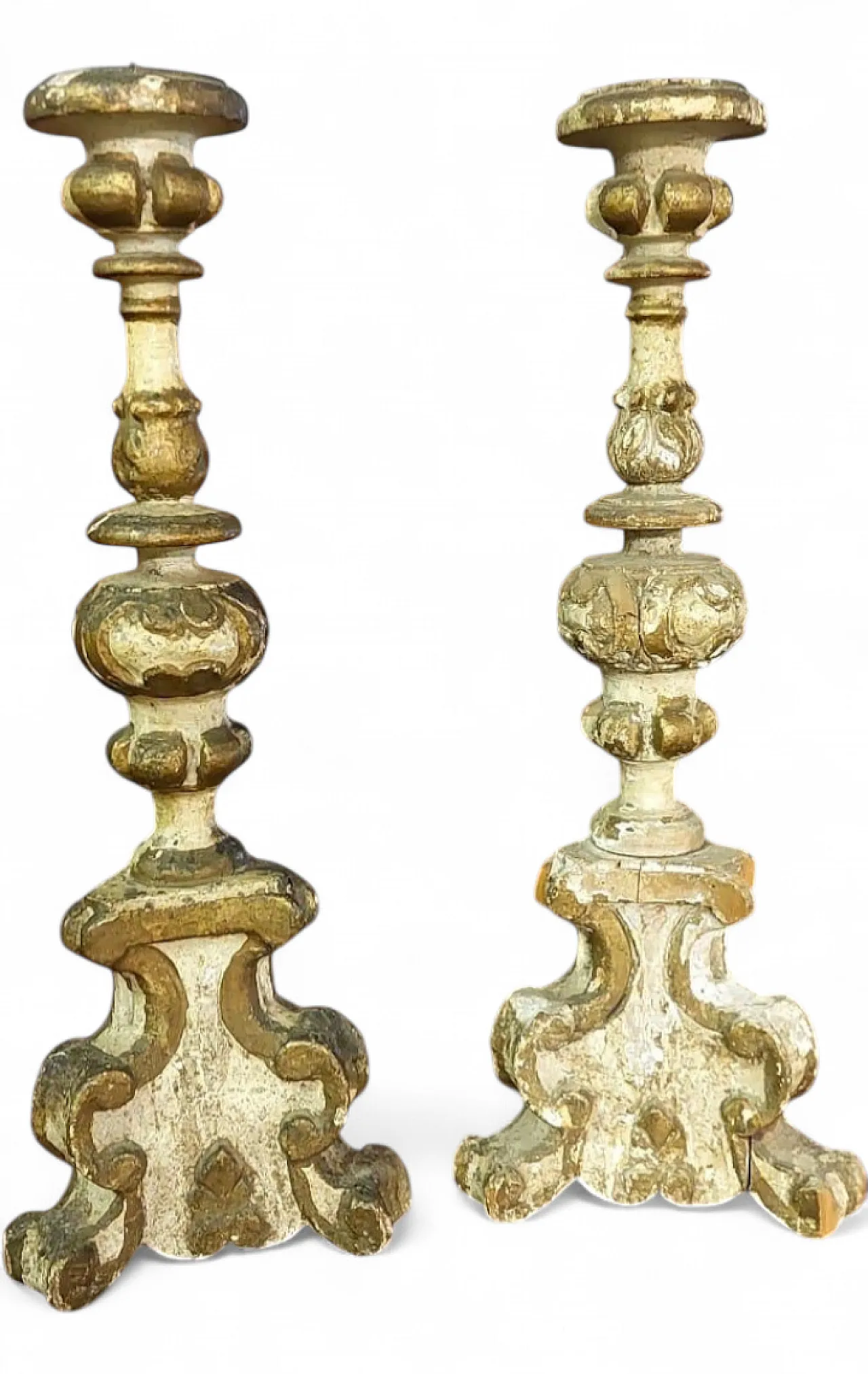 Pair of carved, lacquered and gilded wooden candlesticks, 18th century 10