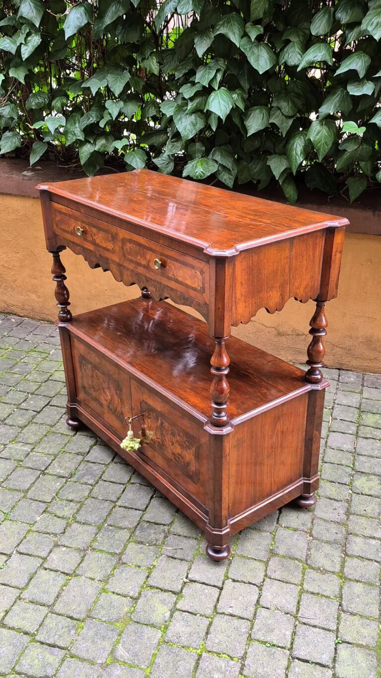 Credenza romagnola in noce lastronata e filettata, ‘800 5