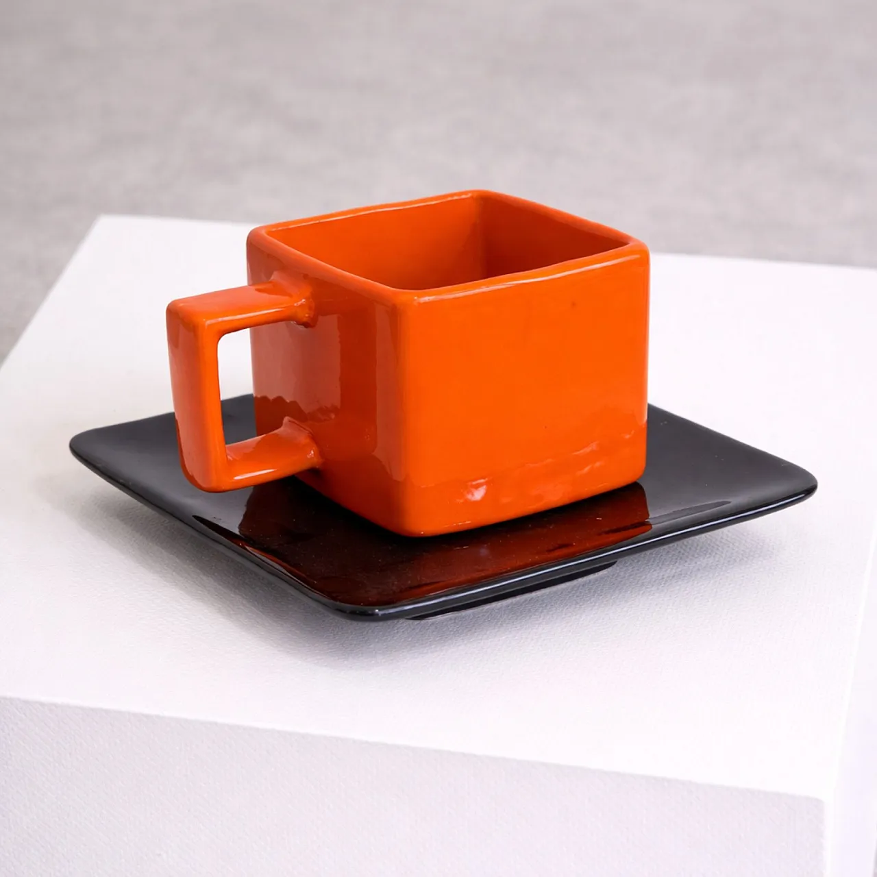 Tea set in red and black glazed ceramic, Sottsass style, 1970s 3