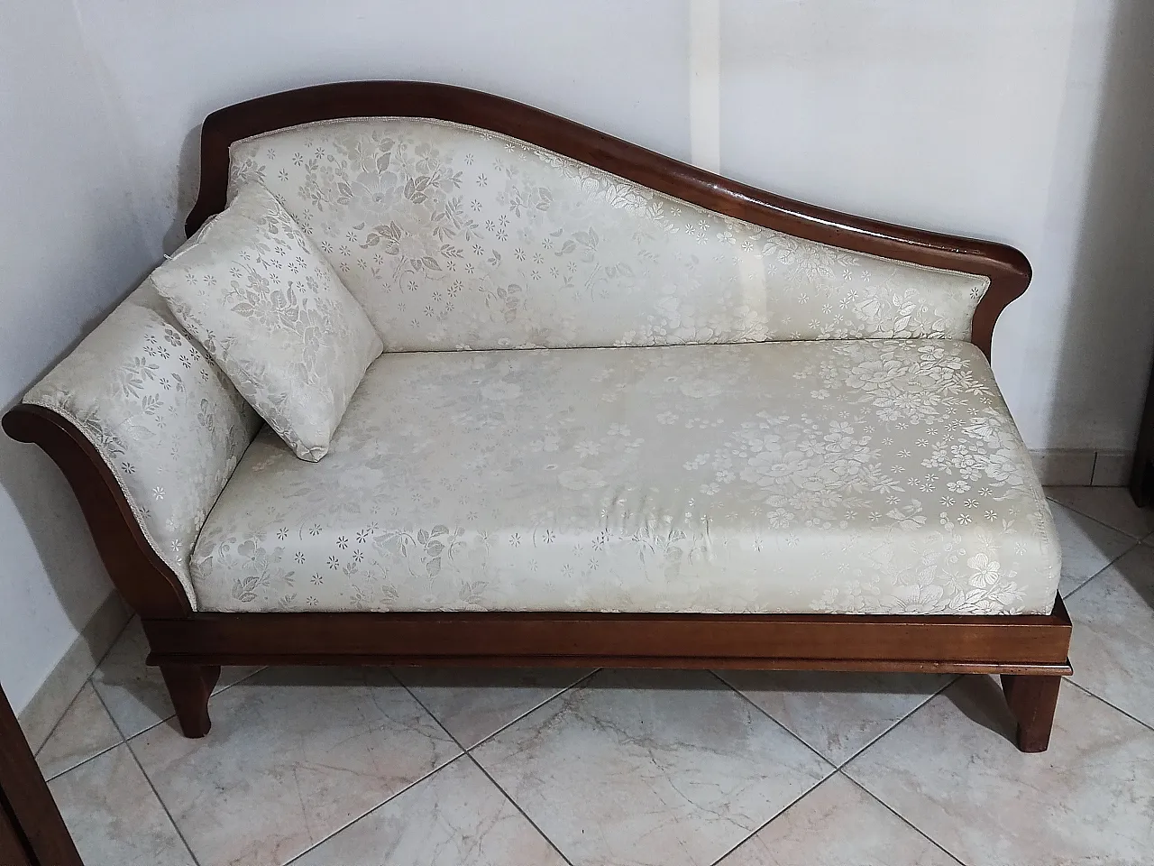 Dormeuse in legno massello in stile Impero, anni '60 1