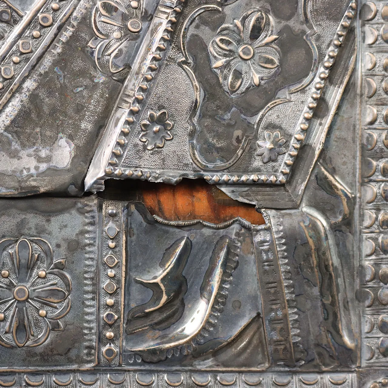 Cristo Pantocratore, tempera su tavola con riza in argento, '800 6