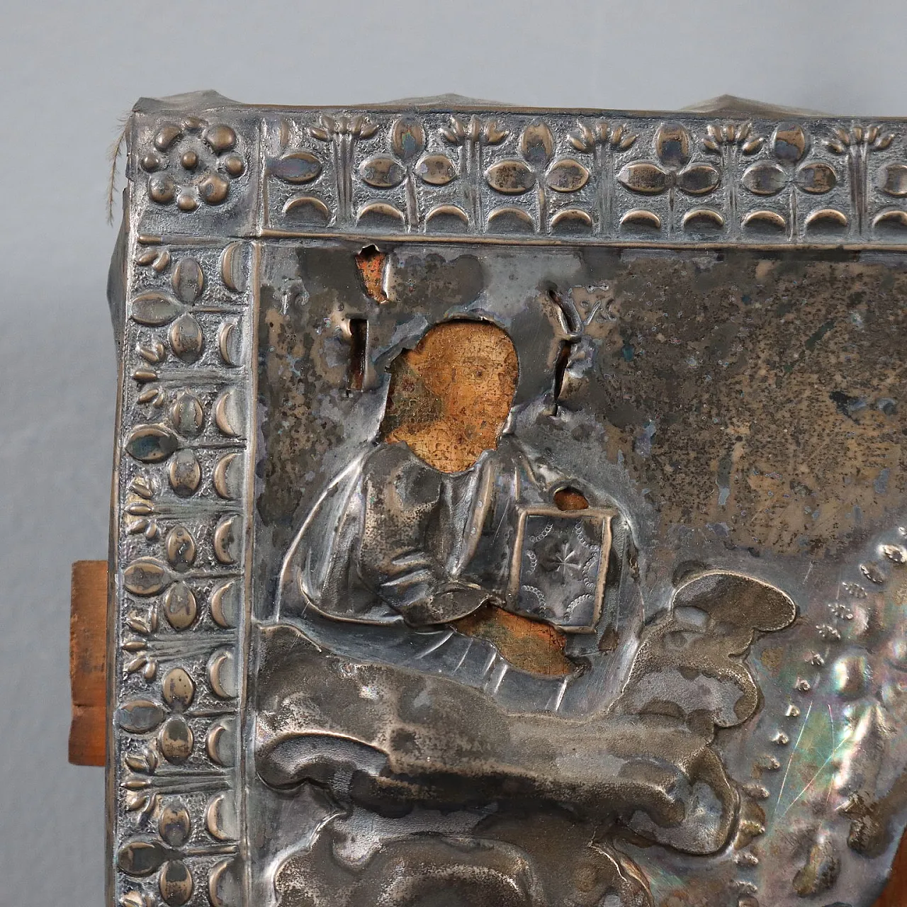 Cristo Pantocratore, tempera su tavola con riza in argento, '800 8