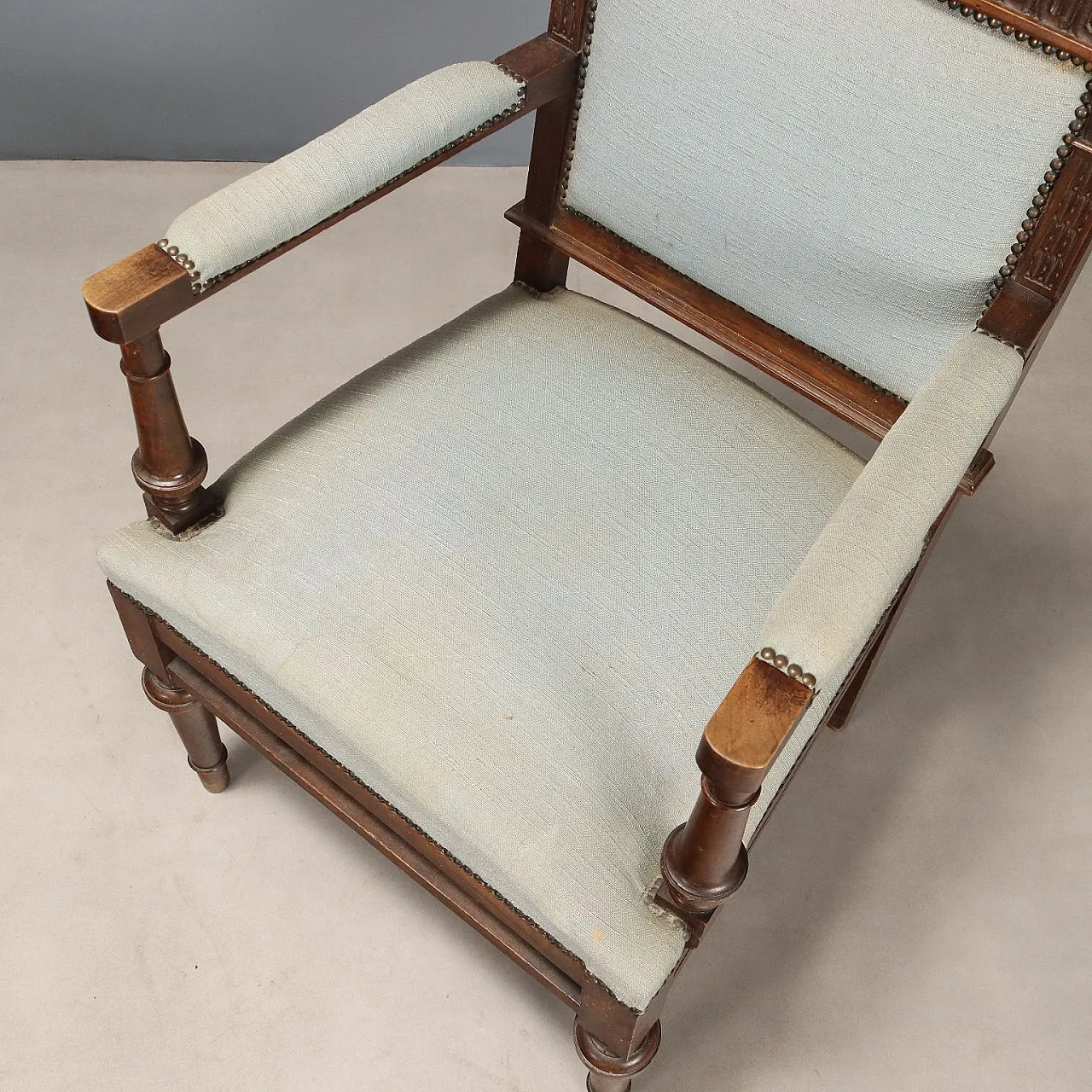 Coppia di poltrone neobarocche in noce, fine '800 8