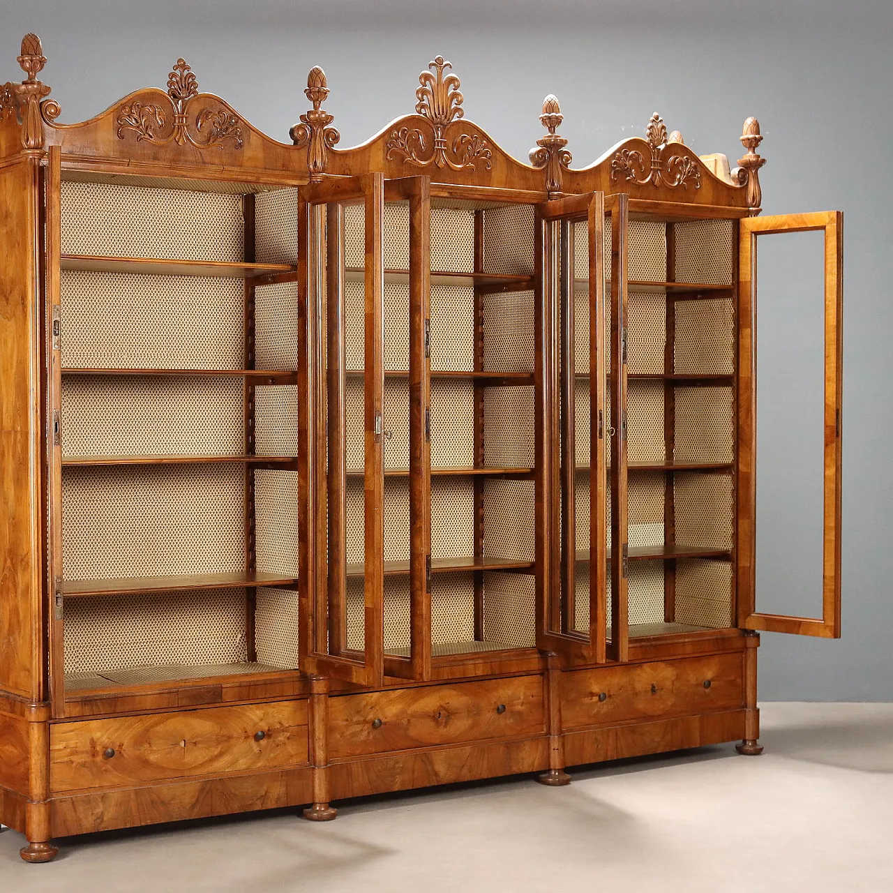 Walnut and glass bookcase, mid-19th century 4