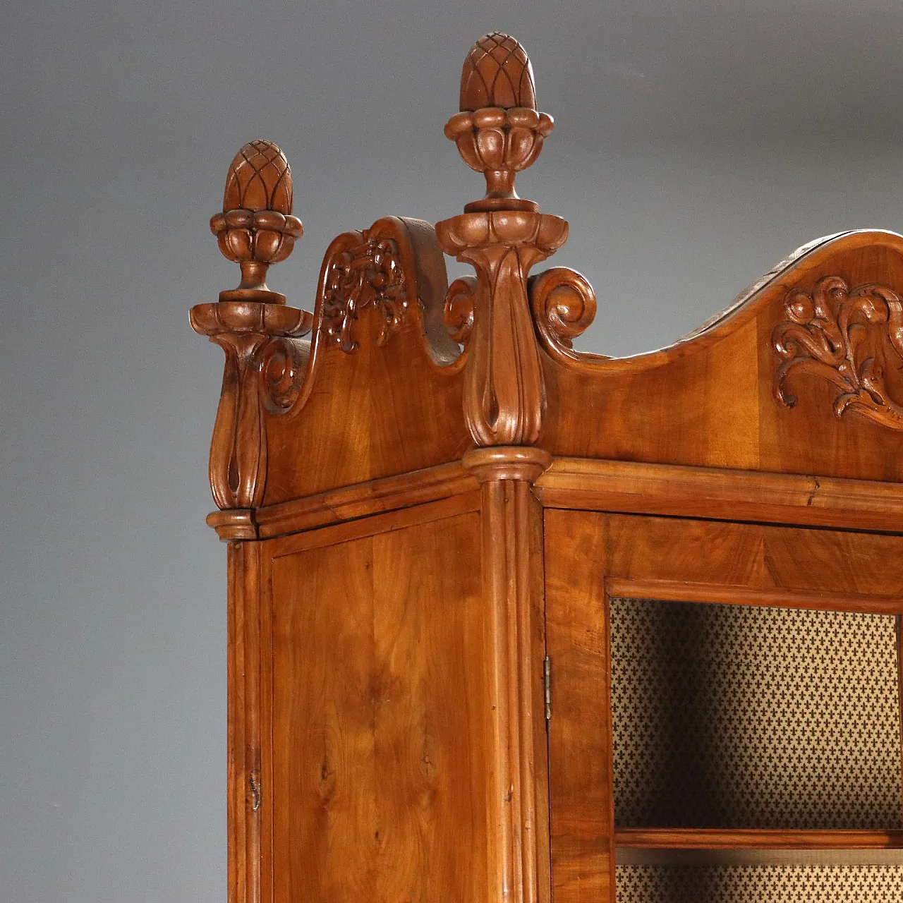 Walnut and glass bookcase, mid-19th century 5