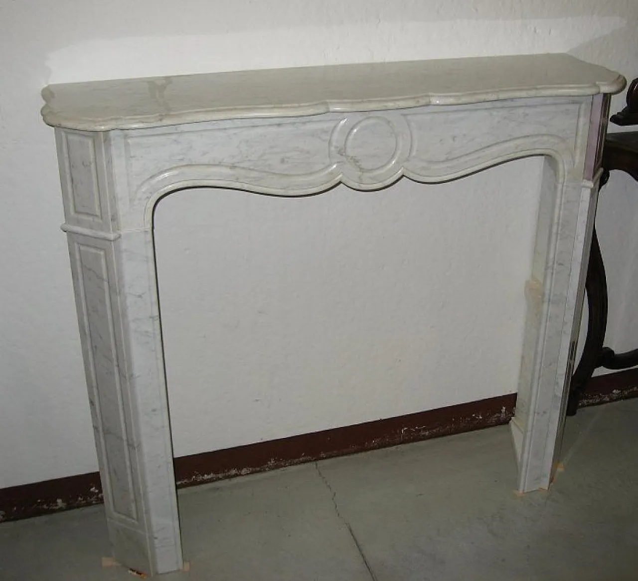 Fireplace in white marble, early 20th century 2