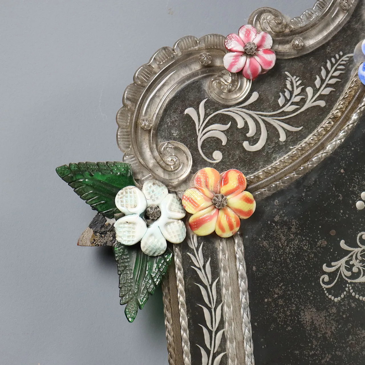 Coppia di specchi incisi in vetro soffiato, primo '900 6