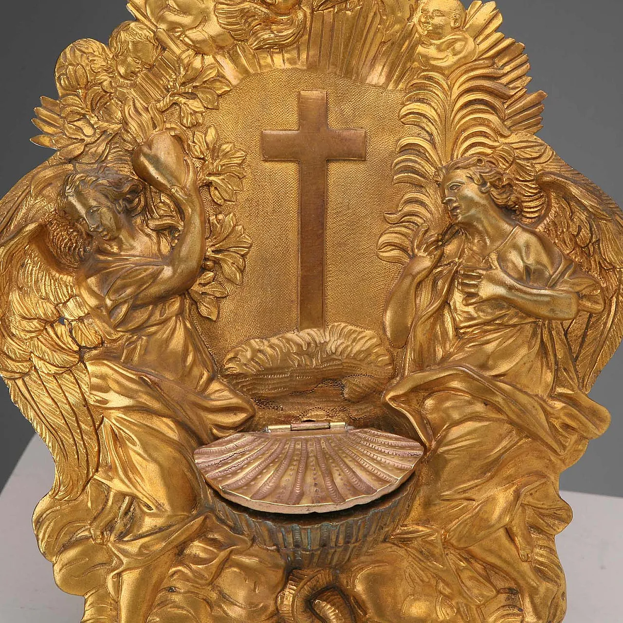 Gilded bronze holy water stoup, chiseled and engraved, 20th century 3