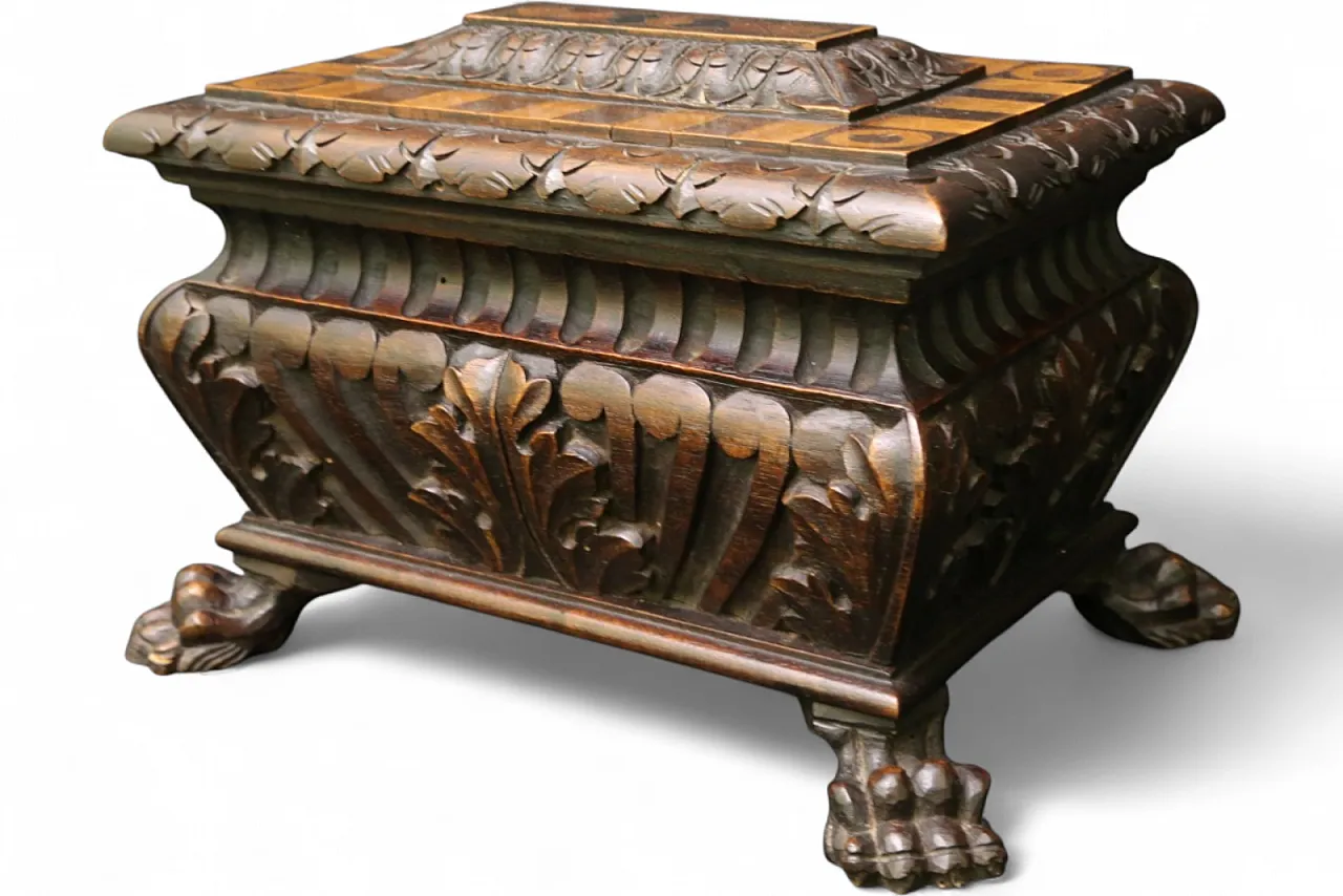Urn box chest neo-renaissance mahogany, 19th century 25